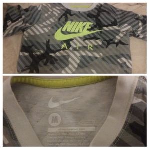 Boy's Nike camo shirt